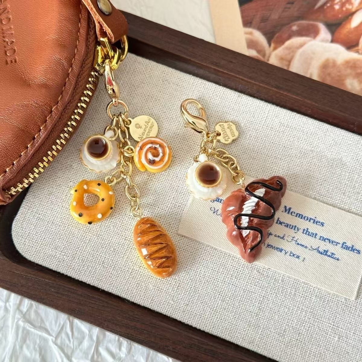 Food Zinc - Porte-clés en résine motif croissant et