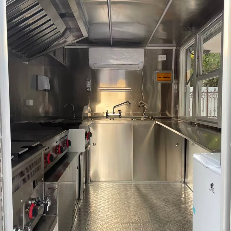Chariot de restauration mobile - Rv Snacks & Food Zone Surat Menu avis et prix